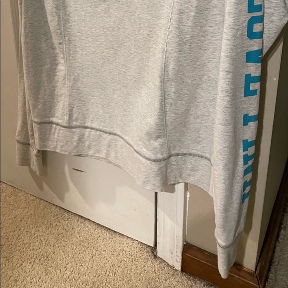 Pink Victoria’s Secret Women’s Quarter Zip Logo Sweatshirt NWOT - Picture 5 of 10